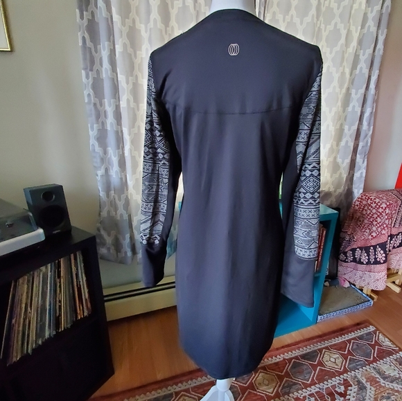 Balance Collection Dress - Picture 6 of 10